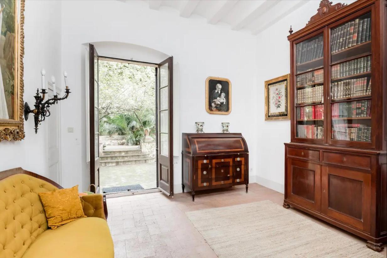 Can Rovira - Stunning Neoclassical Mansion, Just 20 Min Drive From Barcelona City Center, Ideal For Groups And Families Alella Extérieur photo