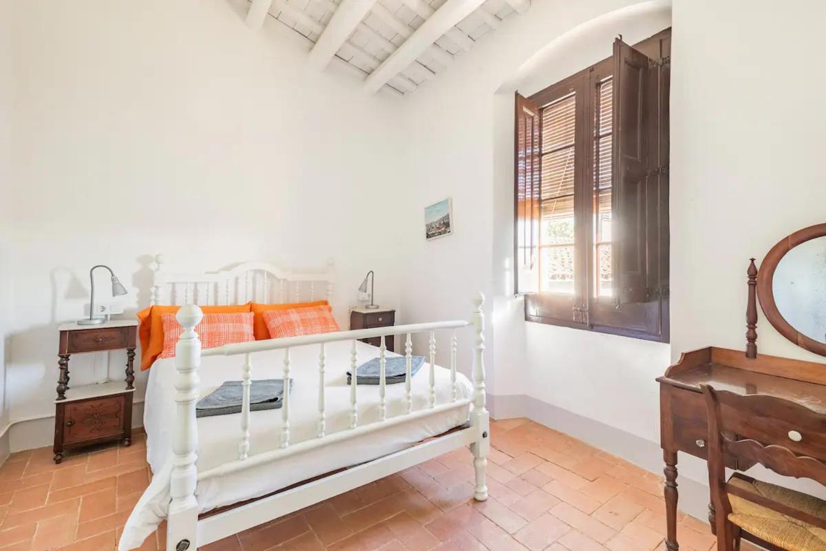 Can Rovira - Stunning Neoclassical Mansion, Just 20 Min Drive From Barcelona City Center, Ideal For Groups And Families Alella Extérieur photo